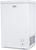 BLACK+DECKER 2.7 Cu. Ft. Compact Chest Freezer, Deep Freezer Holds Up To 94.5 Lbs. of Frozen Food, Removable Storage Basket, BCFK276, White