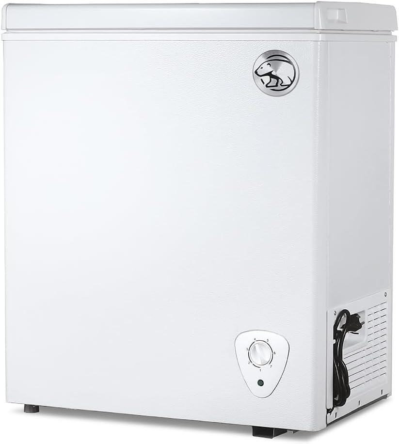 Commercial Cool 2.8 Cu. Ft. Compact Chest Freezer, Textured Finish, Deep Freezer for Frozen Food Storage, Removable Storage Basket, Mechanical Temperature Control, R600a Refrigerant, CCFW28, White