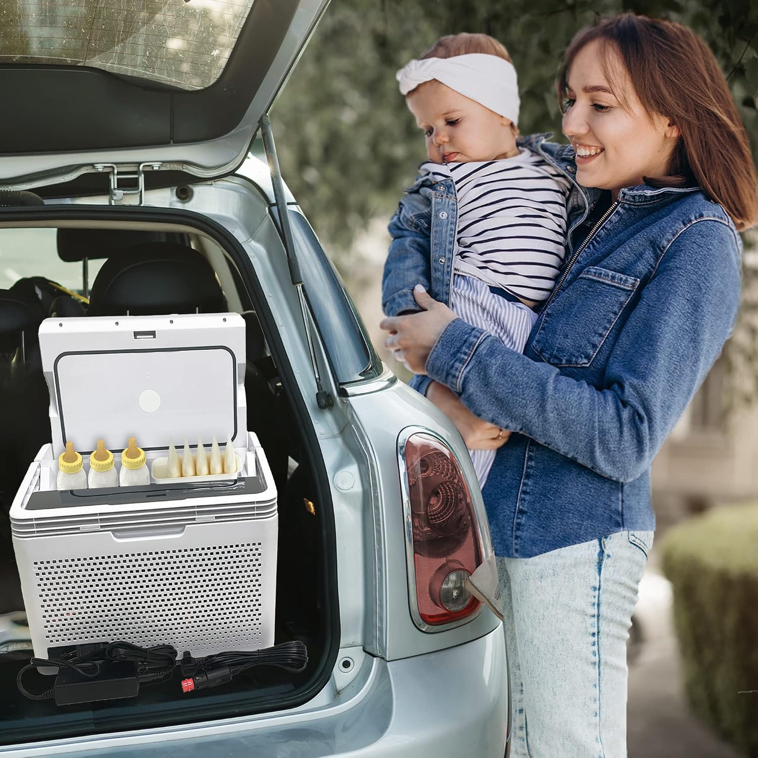 Accucold MOMCUBE™ Portable Refrigerator/Freezer for Breast Milk, 12/24V DC Power Cord, 100-240V AC Standard Wall Outlet, Cooling Range -20℃ to 20℃/-4℉ to 68℉ for Truck, Van, RV, Camper, SUV, Boat