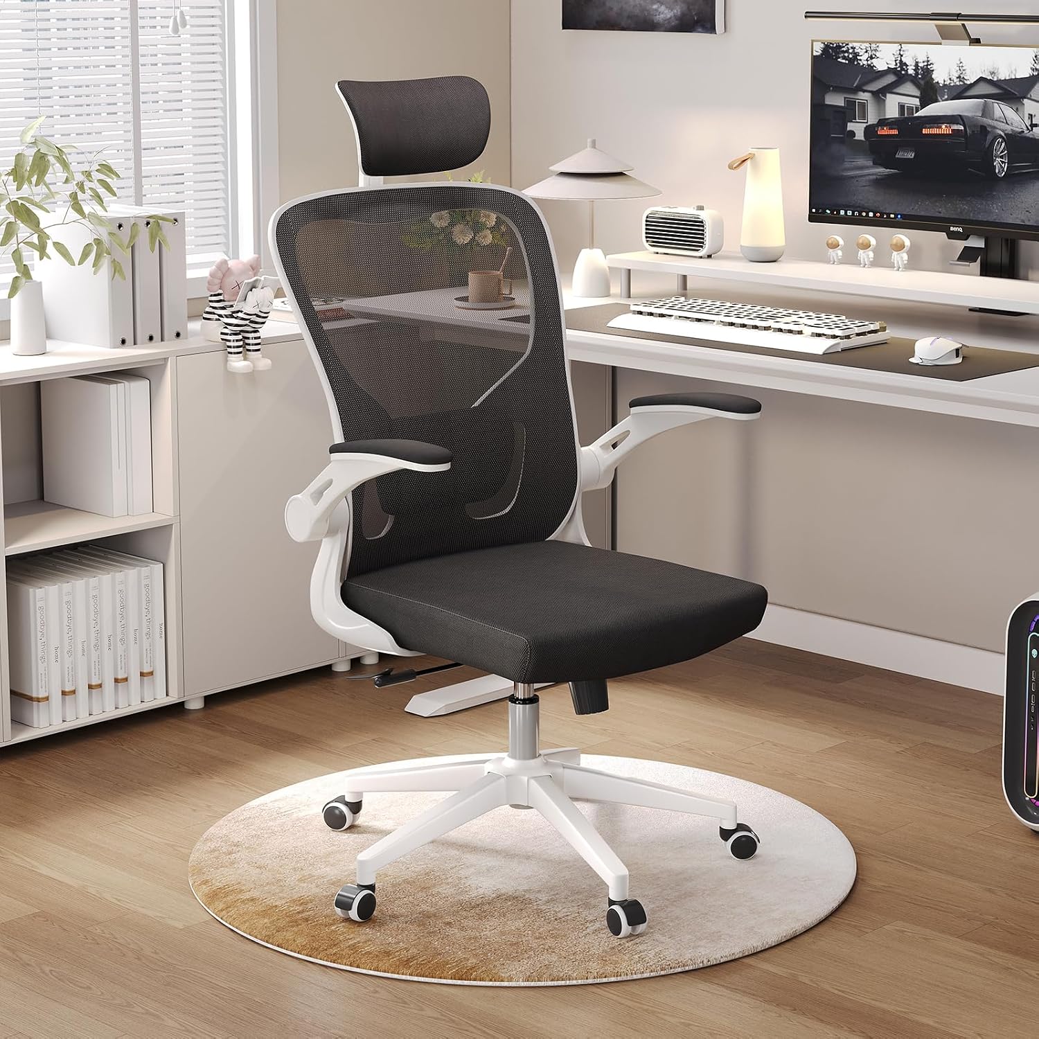 Ergonomic Office Chair, High-Back Mesh Computer Desk Chair with Adjustable Height, Lumbar Support, Flip-Up Armrests,headrest，and Swivel Rolling Design for Home and Office Use