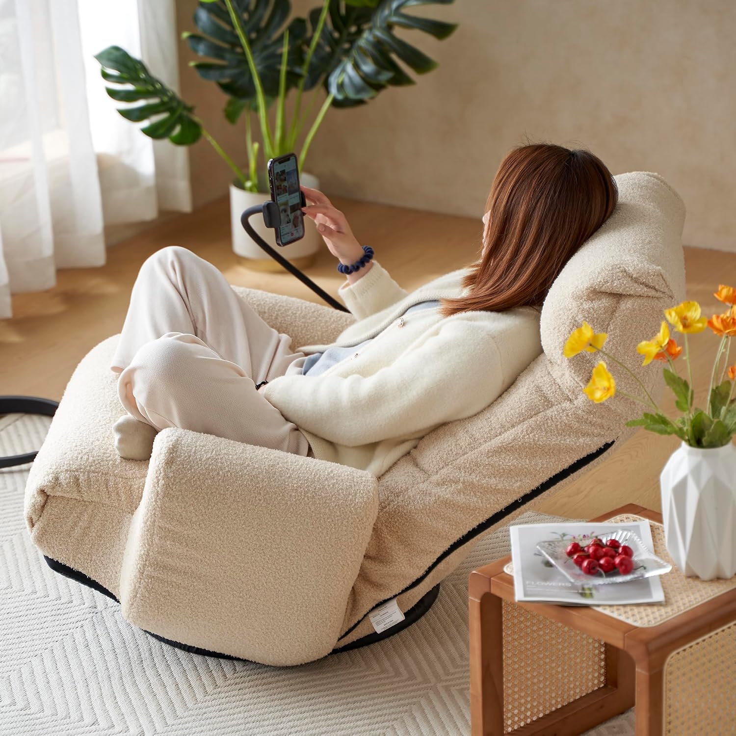 Lounge Sofa Chair with Side Pocket Armrests & Phone Holder. Gaming Chair for TV, Reading,Video,Games.Indoor Floor Chaise in Livingroom, Bedroom.Adjustable Foldable Backres&360° Swivel (Beige)