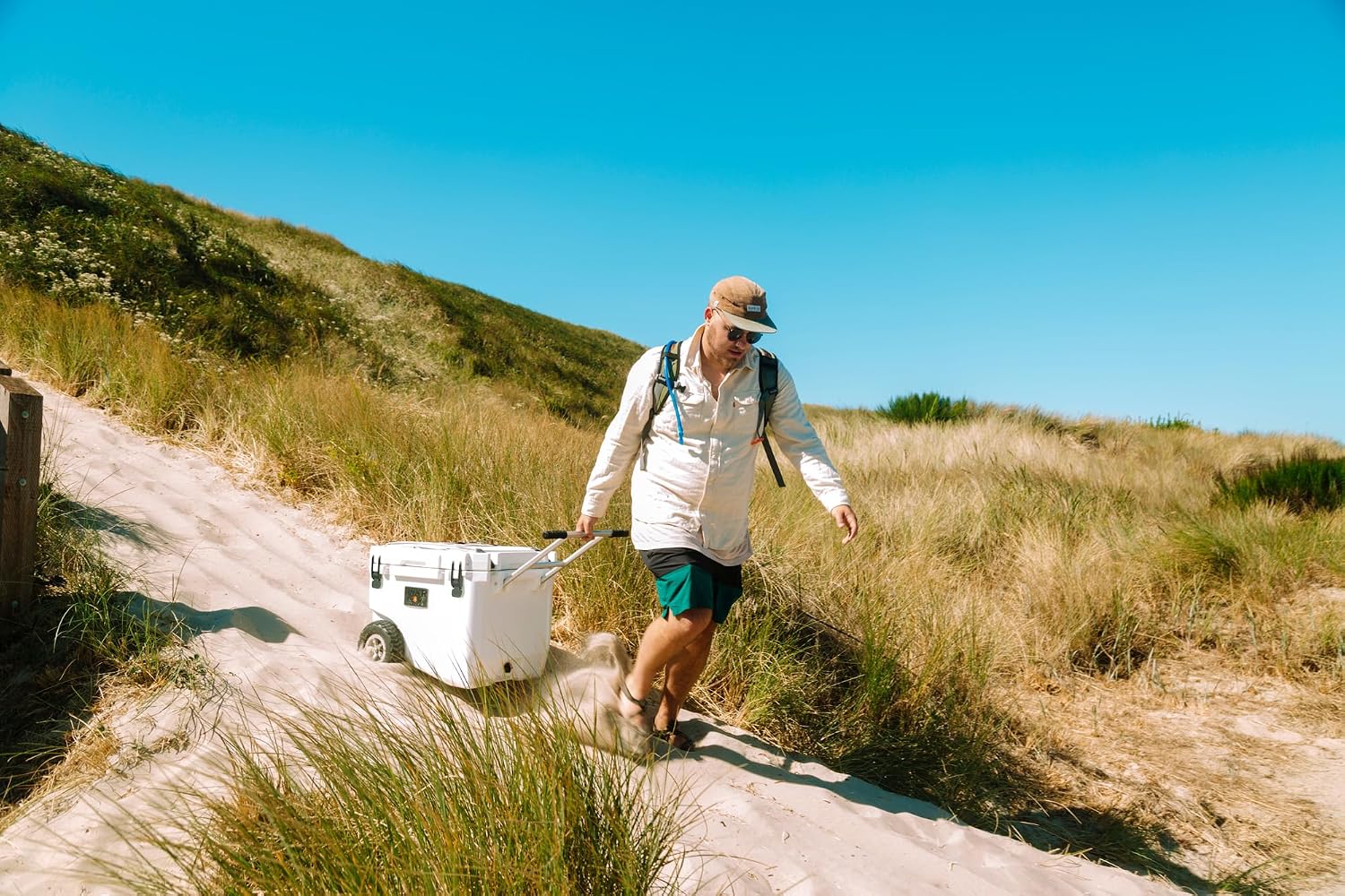 RovR Hard Cooler – Heavy Duty Insulated Cooler Box for Camping, Beach, Travel, Tailgating, Fishing, and Parties – Rugged Portable Cooler for Long Ice Retention