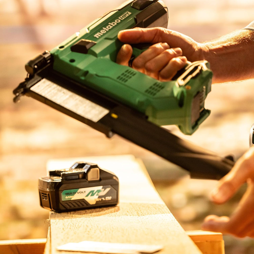 Metabo HPT 18V MultiVolt Compact Cordless Brad Nailer Kit, 18 Gauge Nailer with Power Tool 2.0Ah Lithium Ion Battery, Drives 5/8' to 2' Brad Nails, 700 per Charge, NT1850DG