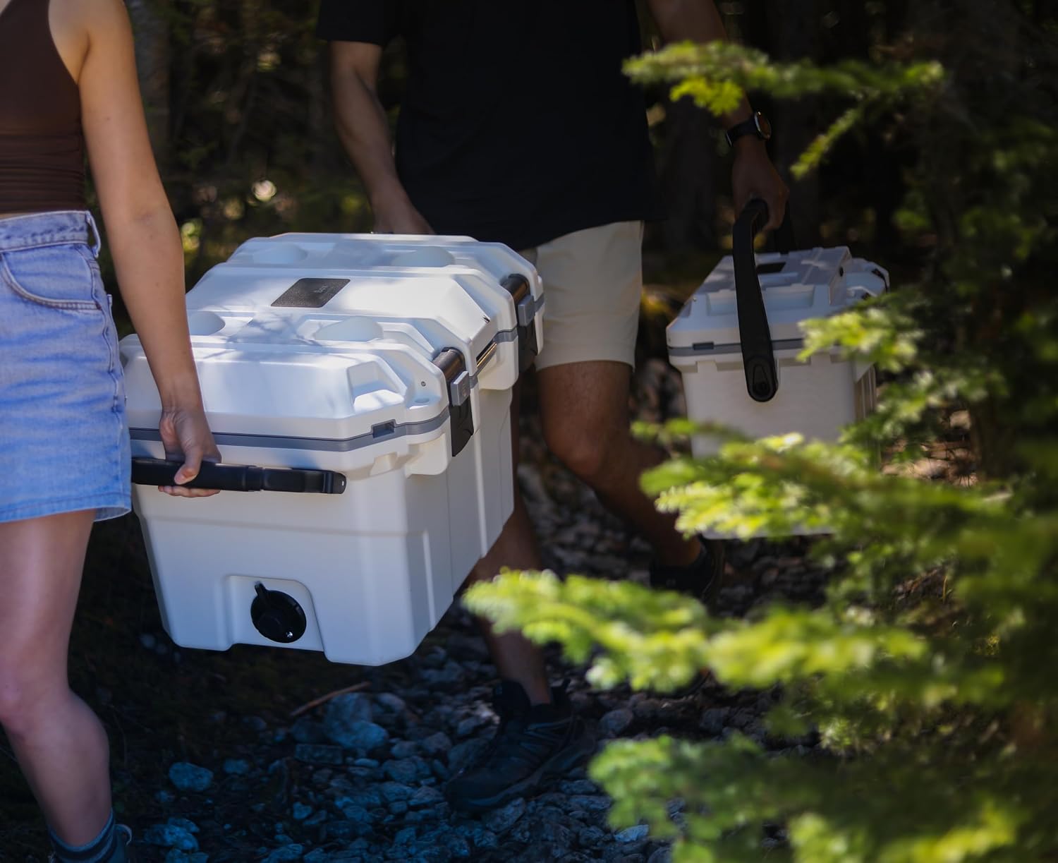 BluBox Hard Cooler Box, Heavy-Duty for Extended Outdoor Use, Camping, Fishing, White