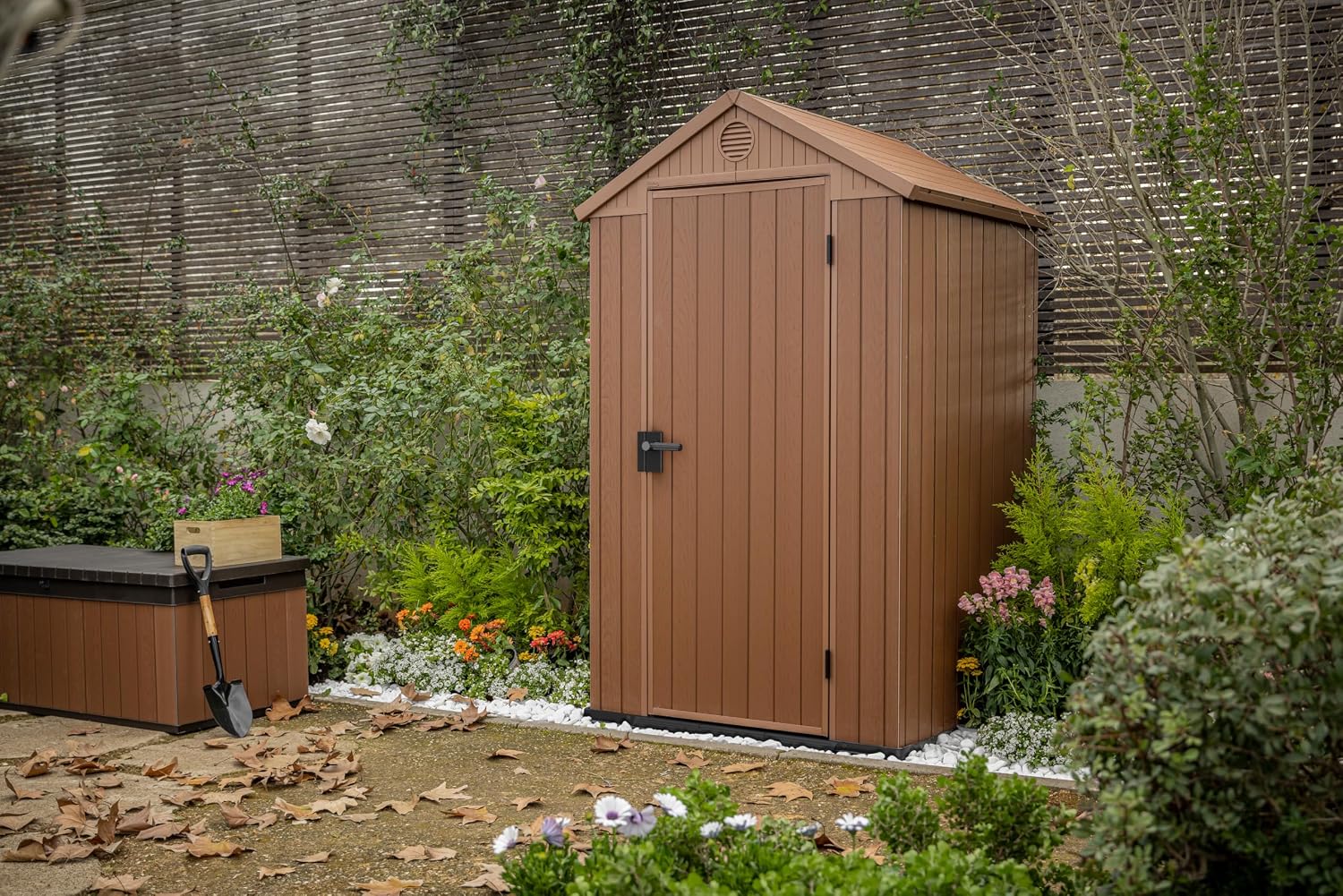 Keter Darwin 4x4 Garden Shed Wood Effect Finish Brown 1.400 m² 125.8 x 117 x 205H cm