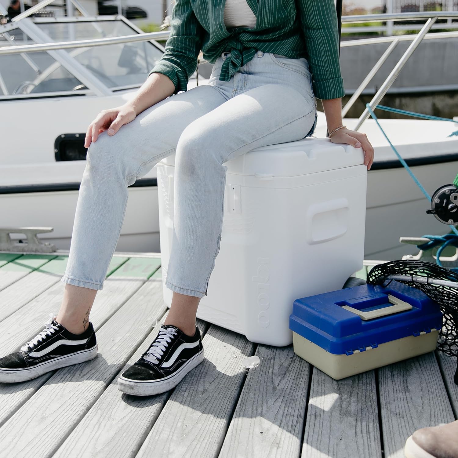 Igloo Marine Cooler | Insulated Hard Shell Ice Chest |Great for Fishing, Camping, Boating, & More