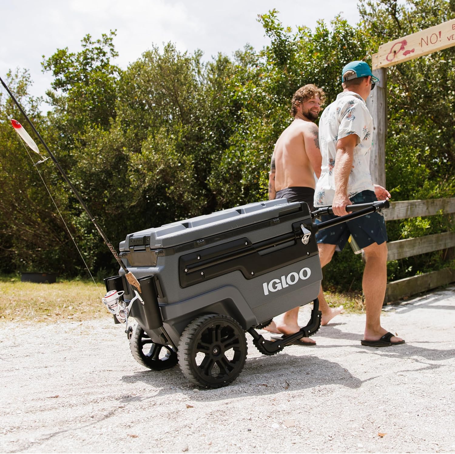 Igloo Trailmate Journey 70Qt Wheeled Cooler | Insulated Hard Shell Ice Chest