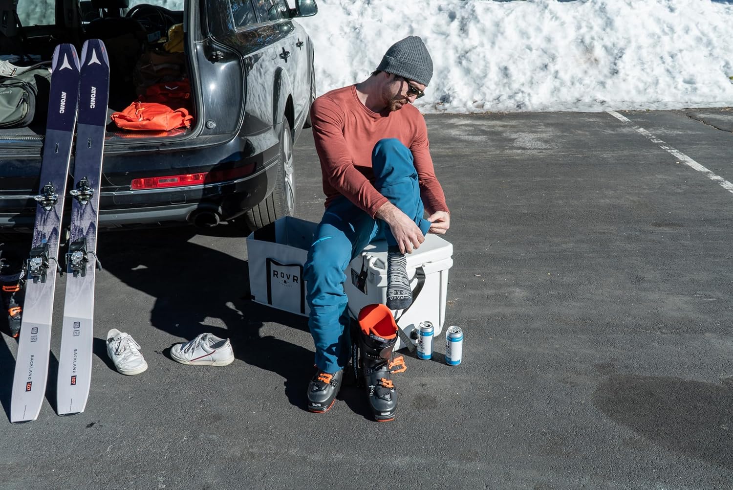 RovR Hard Cooler – Heavy Duty Insulated Cooler Box for Camping, Beach, Travel, Tailgating, Fishing, and Parties – Rugged Portable Cooler for Long Ice Retention